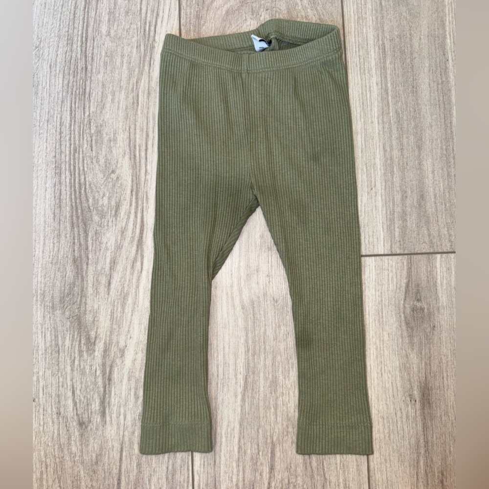Old Navy Kids Ribbed Leggings in Olive